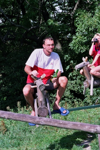 Niepozorne drewniane koniki bywaj bardzo niebezpieczne